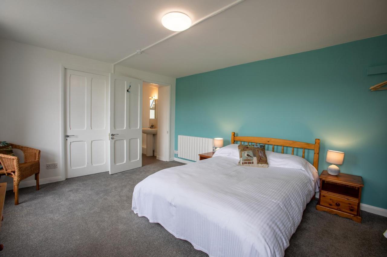 Oa Surf Club Bed & Breakfast Bude Exterior photo