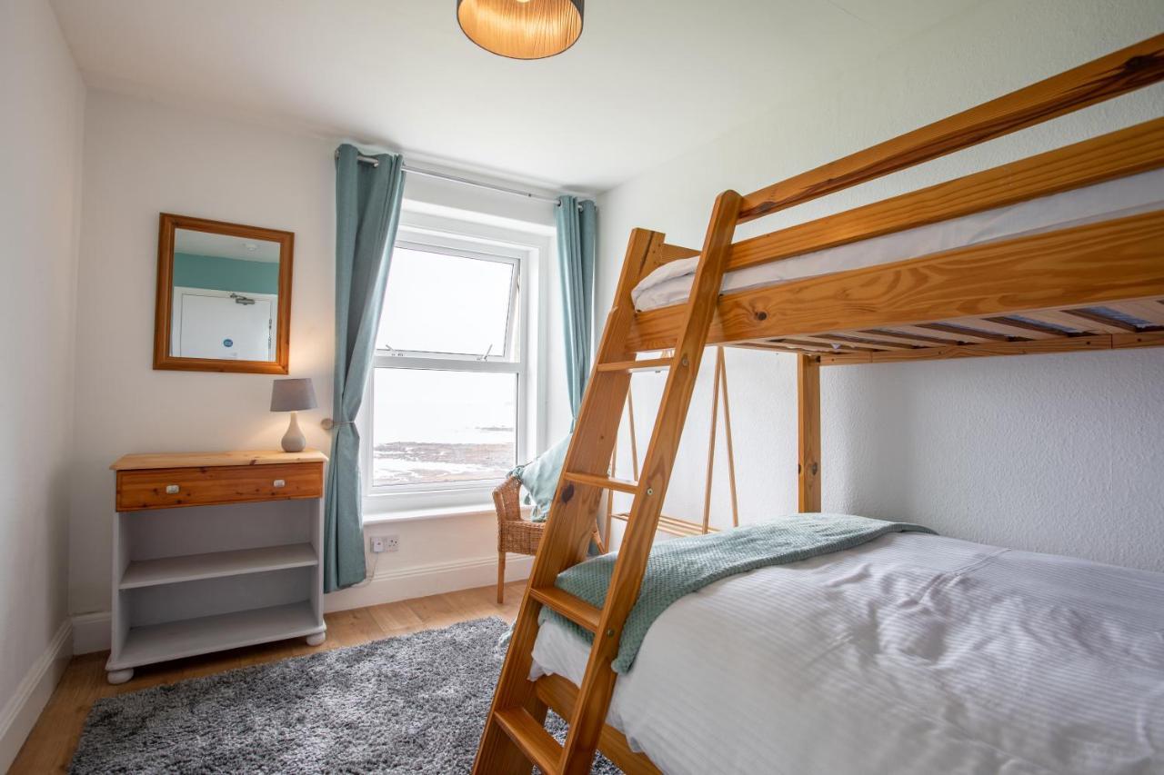 Oa Surf Club Bed & Breakfast Bude Exterior photo