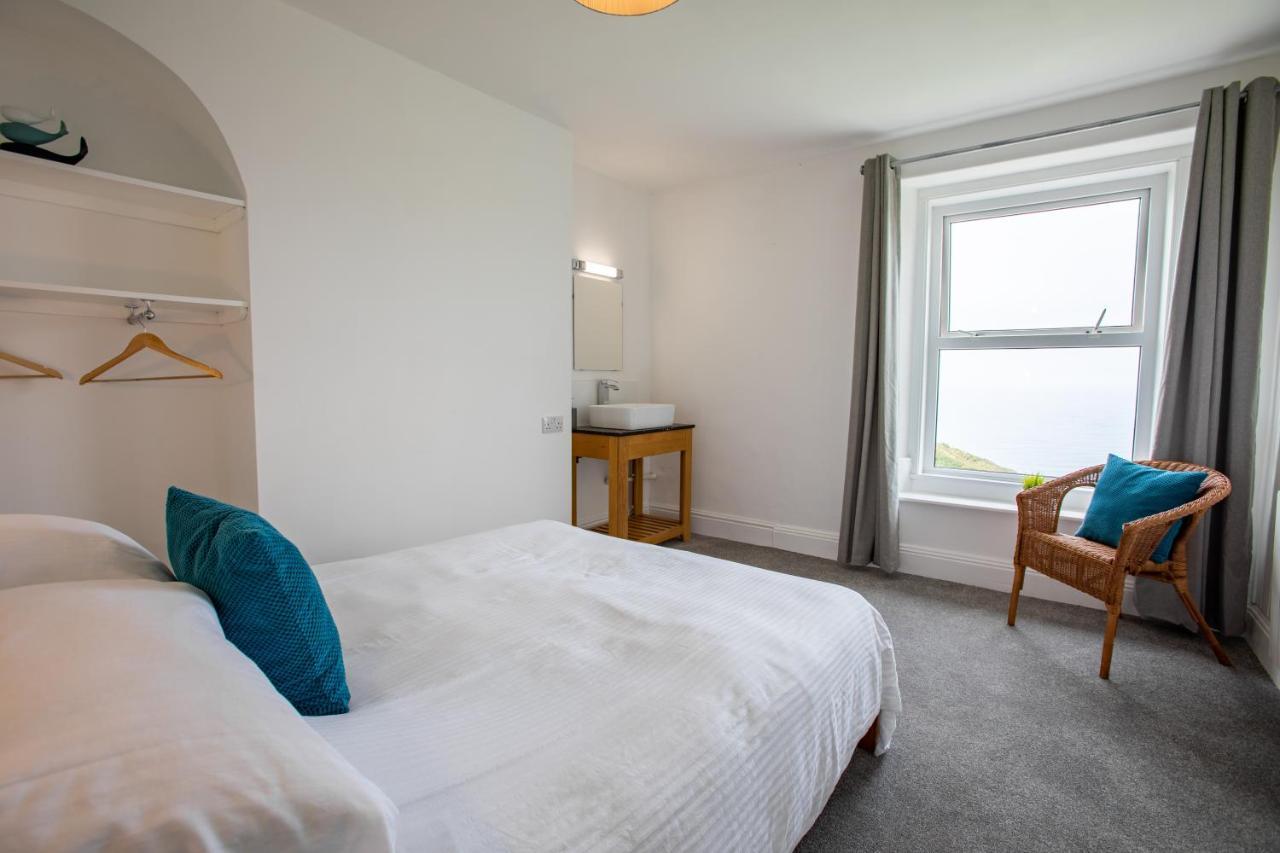 Oa Surf Club Bed & Breakfast Bude Exterior photo