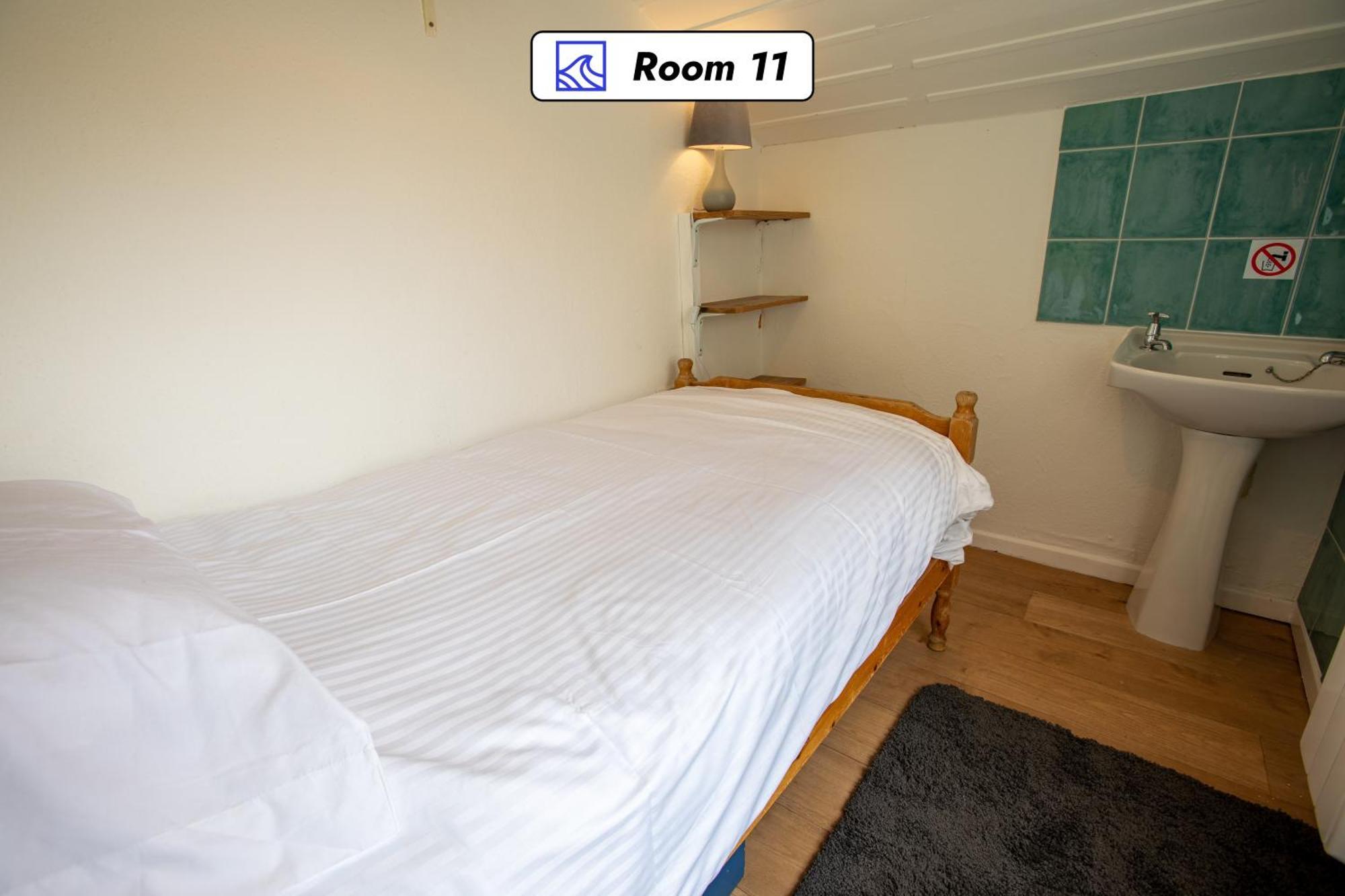 Oa Surf Club Bed & Breakfast Bude Exterior photo