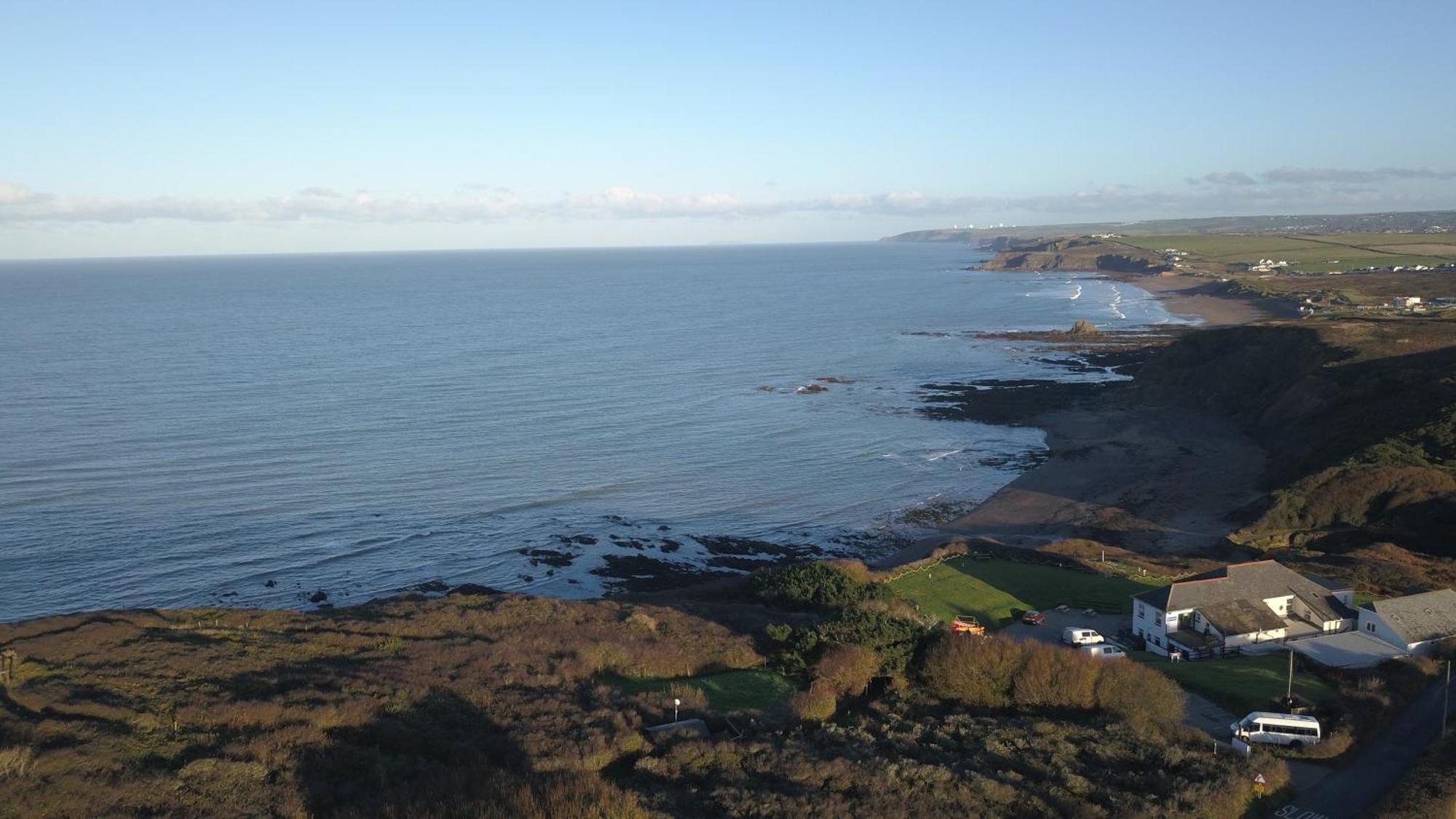 Oa Surf Club Bed & Breakfast Bude Exterior photo